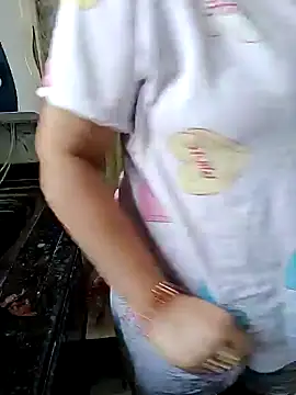 milf-kaira online show from January 25, 2025, 11:44 am