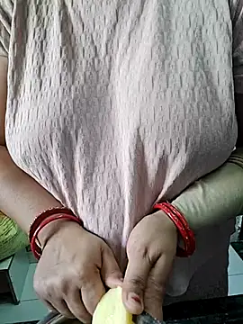 milf-kaira online show from March 20, 2025, 2:19 am