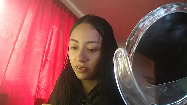 Little aphrodite online show from December 5, 2025, 7:45 pm