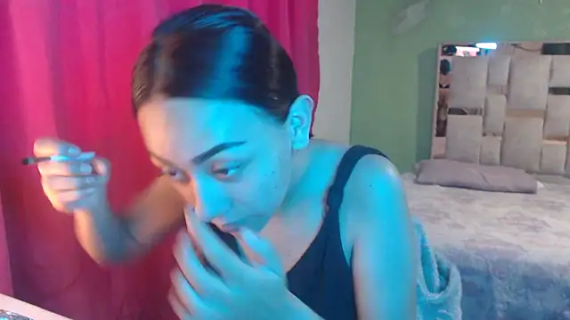 Little aphrodite online show from November 28, 2025, 9:37 pm