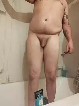 Snapshot of dncroys88 chatting on December 11, 2024, 2:33 pm dncroys88 online show from December 11, 2024, 2:33 pm