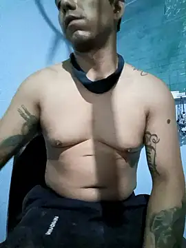 Javierhot666 online show from April 18, 2026, 4:53 pm