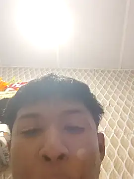 Tu papi 69  online show from November 12, 2025, 11:30 pm