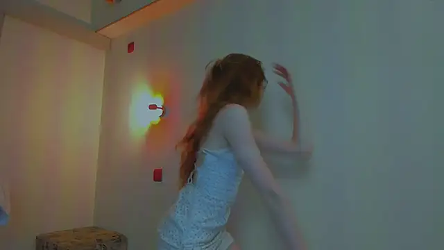 Fire Luna online show from April 26, 2026, 4:32 am