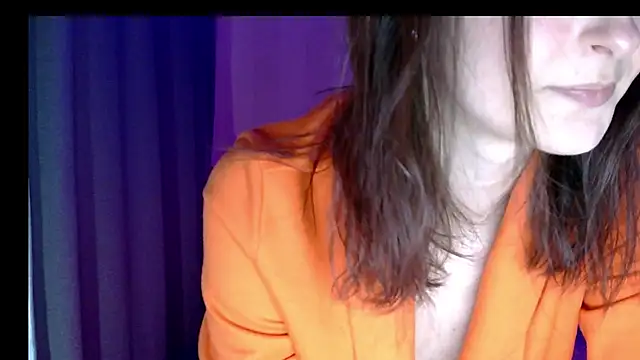 LilyXSky online show from February 26, 2025, 12:27 pm