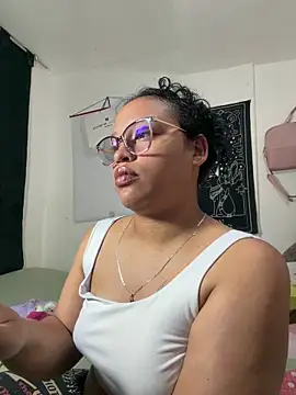 Snapshot of angela_angels_ chatting on February 22, 2026, 11:50 pm angela angels online show from February 22, 2026, 11:50 pm