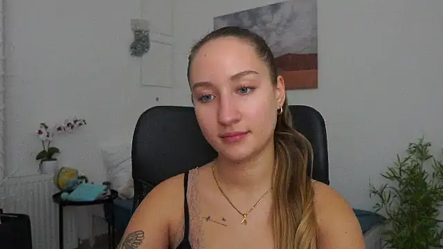 magic   smile online show from January 3, 2025, 1:57 pm