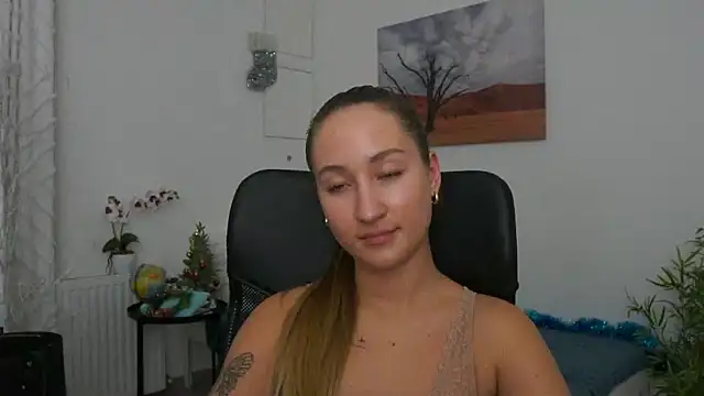 magic   smile online show from December 17, 2024, 5:04 pm