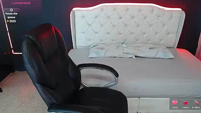 Danielle-Smithh online show from March 8, 2025, 8:46 pm