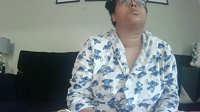 vanilla chocolate23 online show from October 15, 2025, 7:49 am