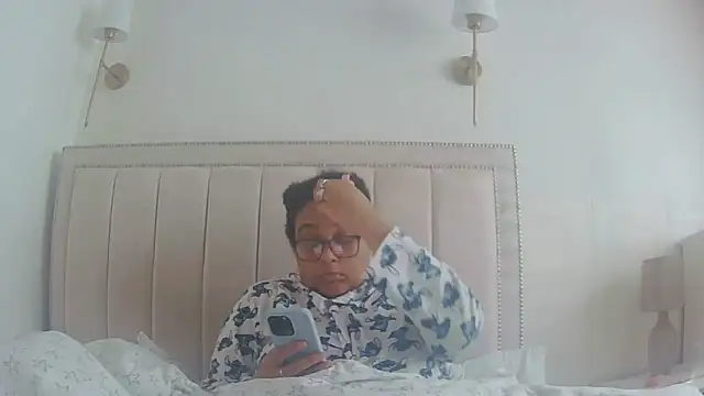 Snapshot of vanilla_chocolate23 chatting on February 27, 2026, 9:09 am vanilla chocolate23 online show from February 27, 2026, 9:09 am