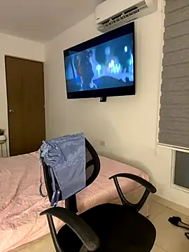 kenndall 21 online show from September 25, 2025, 3:23 am