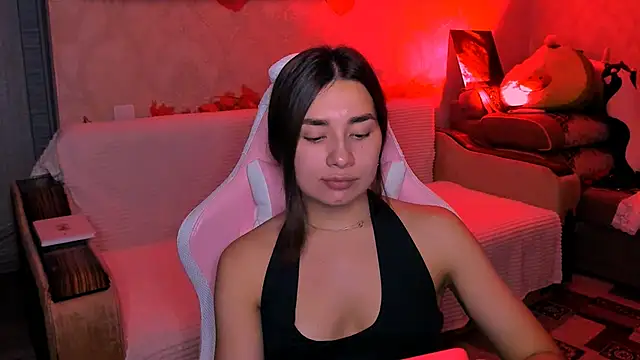 Snapshot of Swee_Alicee chatting on July 6, 2026, 9:06 pm Swee Alicee online show from July 6, 2026, 9:06 pm