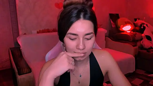 Snapshot of Swee_Alicee chatting on July 1, 2026, 7:36 pm Swee Alicee online show from July 1, 2026, 7:36 pm