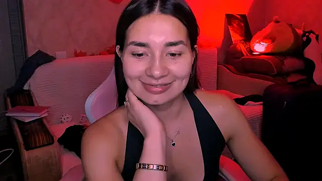 Snapshot of Swee_Alicee chatting on July 7, 2026, 9:40 pm Swee Alicee online show from July 7, 2026, 9:40 pm