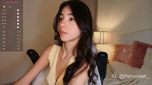 PettyCloeh online show from November 1, 2025, 9:19 pm