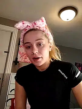 lexybabyxo online show from February 5, 2026, 12:45 pm