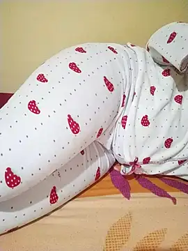 Snapshot of 3ahhd chatting on December 3, 2025, 2:16 pm 3ahhd online show from December 3, 2025, 2:16 pm