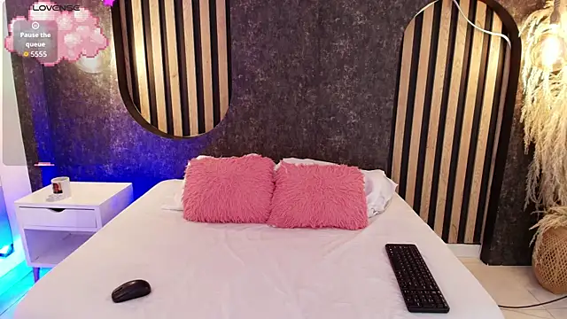 Snapshot of miss10_antonella chatting on September 11, 2025, 12:05 pm miss10 antonella online show from September 11, 2025, 12:05 pm