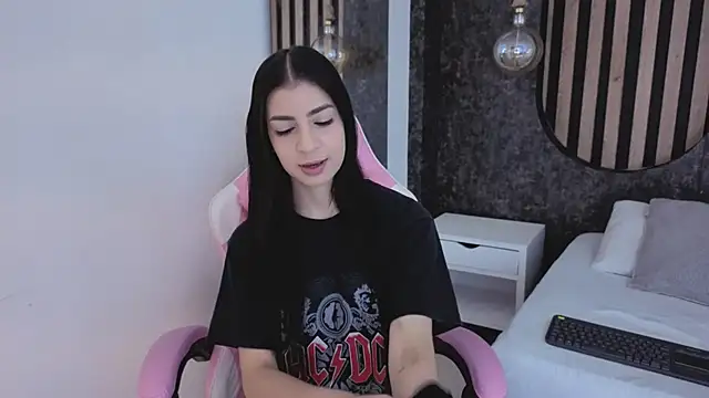 Snapshot of miss10_antonella chatting on November 21, 2025, 11:53 am miss10 antonella online show from November 21, 2025, 11:53 am