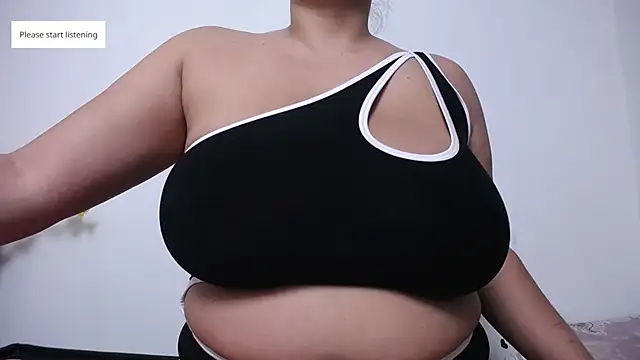 Nicol Love0 online show from October 16, 2025, 11:51 am