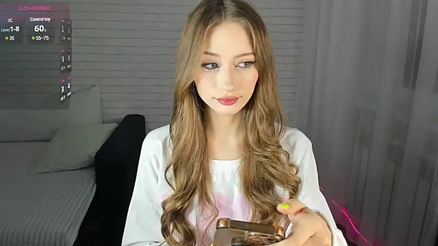 candyboofairy online show from March 12, 2025, 6:22 pm