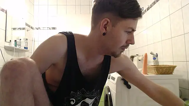 jonny-bisexual online show from December 29, 2024, 9:52 pm