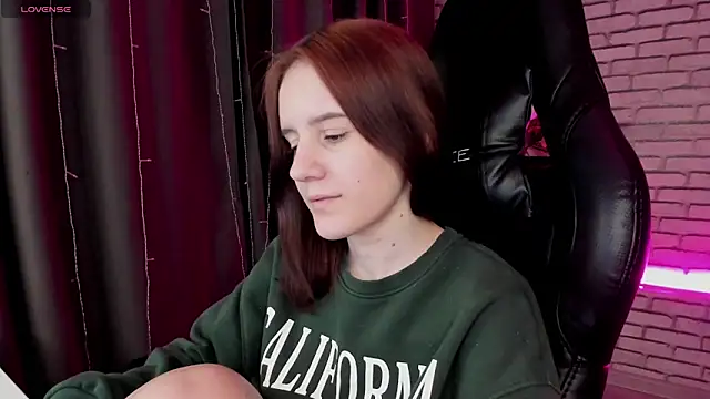 Tonya Gray online show from February 19, 2025, 9:36 pm