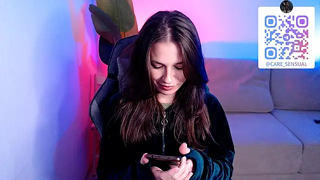 M Sensual online show from October 3, 2025, 5:25 pm