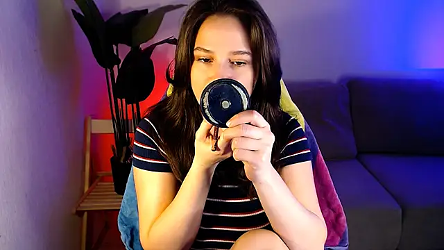 M Sensual online show from December 19, 2025, 6:49 am