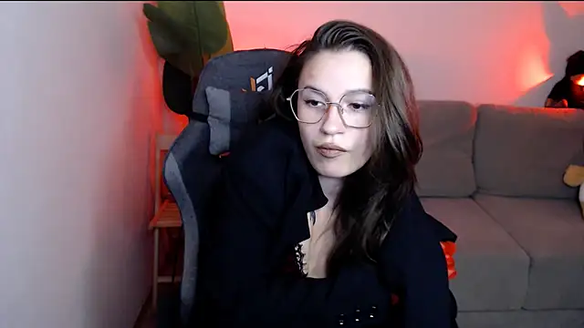 M Sensual online show from October 15, 2025, 9:12 pm