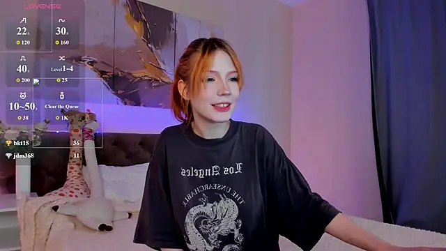 Linablueeyed online show from May 14, 2026, 9:06 am