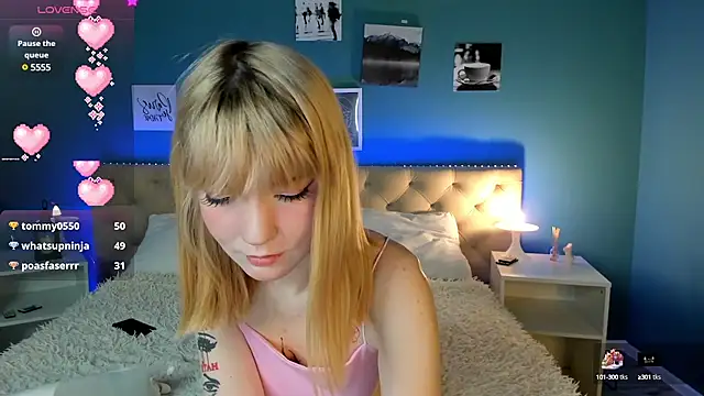 Linablueeyed online show from March 17, 2025, 11:21 am