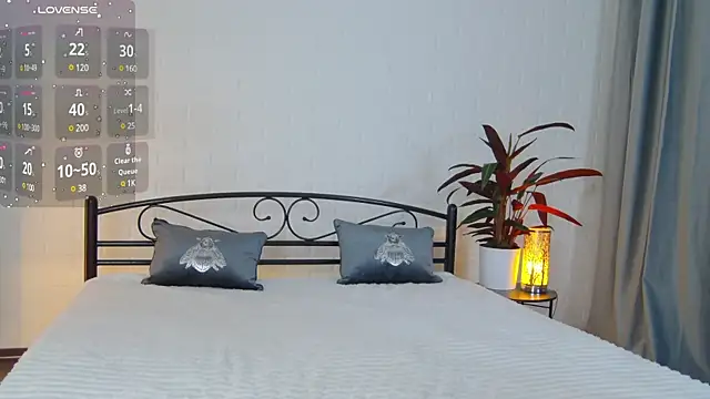 CherryJ  online show from March 22, 2025, 7:25 am