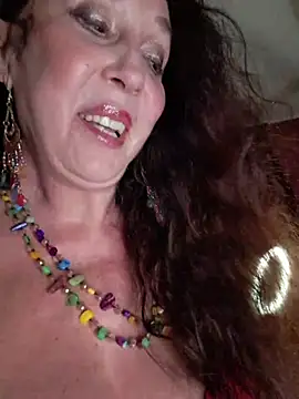 Snapshot of GypsyEsmeralda chatting on May 21, 2026, 7:22 pm GypsyEsmeralda online show from May 21, 2026, 7:22 pm