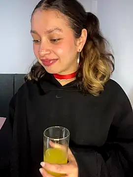 Andi9  online show from October 17, 2025, 1:09 am