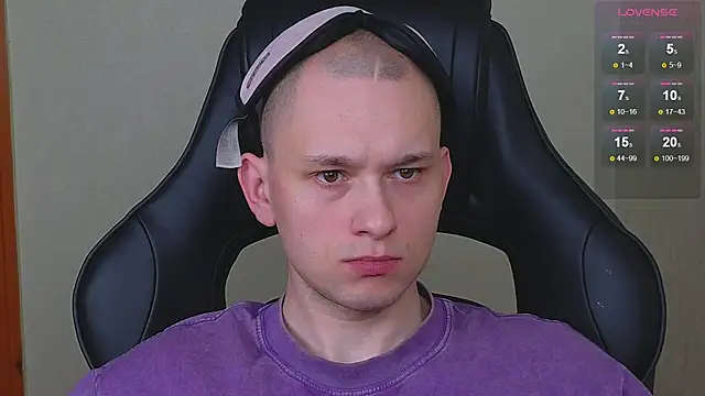 STRONGBEAUTY282 online show from December 12, 2024, 8:57 am