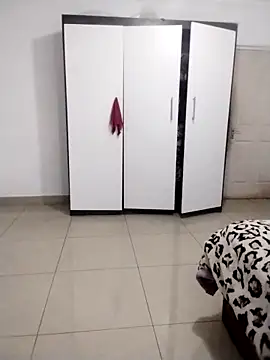 HotBootyBabe90 online show from February 19, 2026, 4:31 am