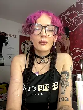 badgirllilli online show from September 26, 2025, 1:12 am