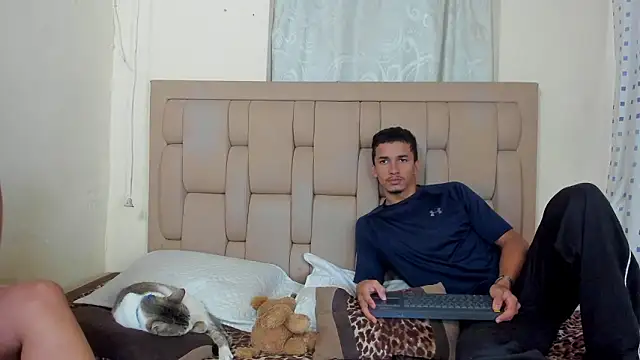 stepcouple XXX online show from February 16, 2026, 8:07 pm