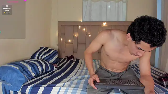 stepcouple XXX online show from March 20, 2025, 10:29 pm