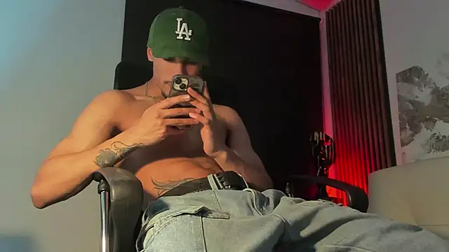 rafael stone online show from March 13, 2025, 3:44 am