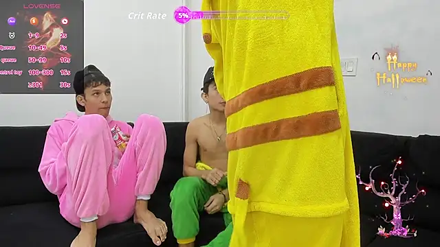 StrawwBoys online show from October 17, 2025, 11:01 am