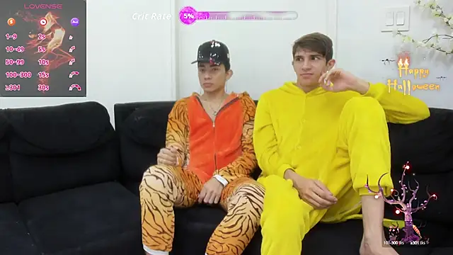 StrawwBoys online show from October 14, 2025, 10:49 am