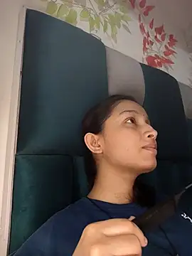 Aleena Rai online show from September 11, 2025, 8:42 pm