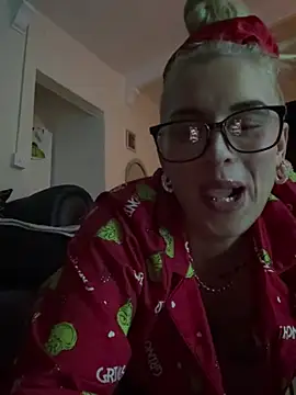 Snapshot of Barbie_26 chatting on December 25, 2024, 10:27 pm Barbie 26 online show from December 25, 2024, 10:27 pm