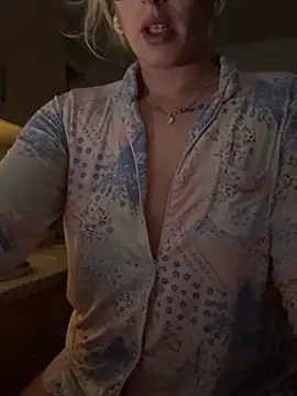 Snapshot of Barbie_26 chatting on March 20, 2025, 10:29 pm Barbie 26 online show from March 20, 2025, 10:29 pm