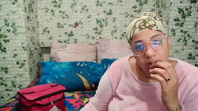 Indian candyXX online show from May 12, 2026, 3:51 pm