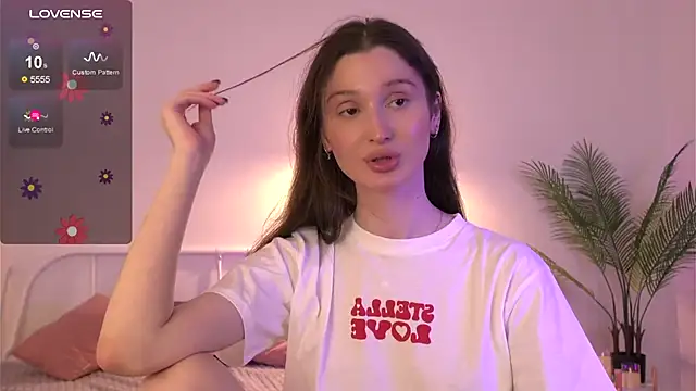 Snapshot of tender_babyy chatting on September 9, 2025, 12:36 pm tender babyy online show from September 9, 2025, 12:36 pm