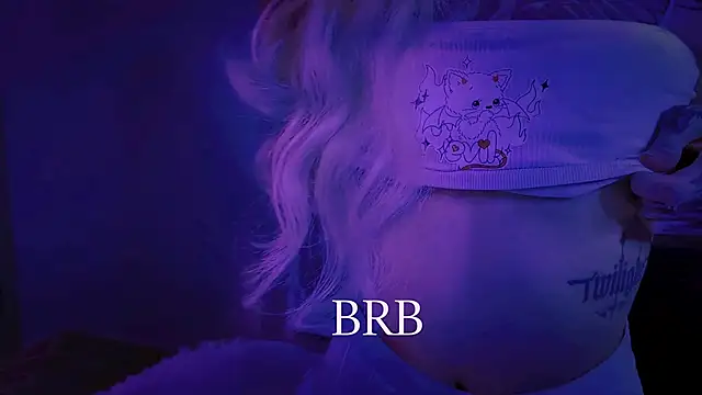 foxxetty  online show from February 22, 2025, 1:57 pm